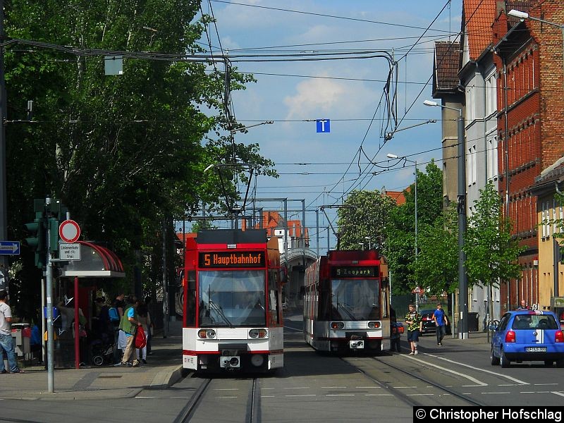 Bild: TW 603 auf der Stadtbahnlinie 5 und 601 auch auf der Linie 5 in Richtung Zoopark in der Haltestelle Salinenstraße.