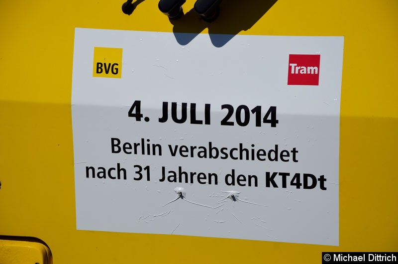 Bild: Aufkleber zum Abschied des KT4Dt.