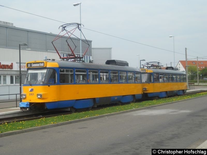 Bild: TW 2157+2091 auf der Linie 7 in Sommerfeld.