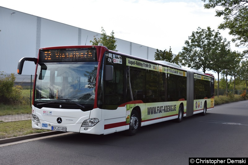 Wagen 451 als Linie 52 in GVZ