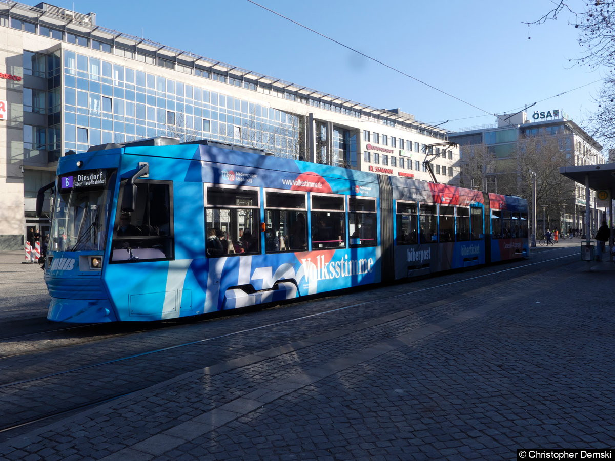 TW 1324 als Linie 6 an der Haltestelle Hauptbahnhof Ost.