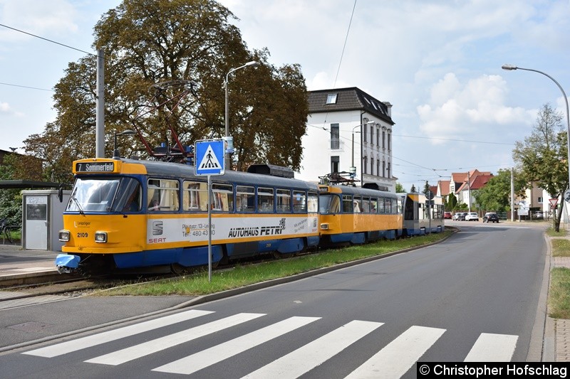 TW 2109+2157+906 als Linie 7 an der Endstelle Böhlitz-Ehrenberg.