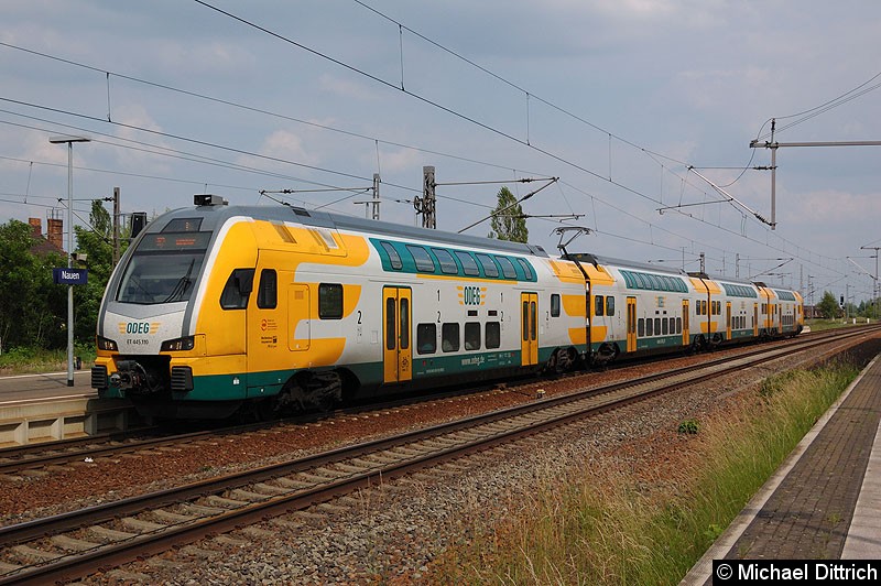 Bild: ET 445.110 als RE2 auf dem Weg nach Wismar in Nauen.