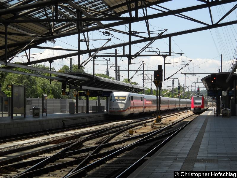 Bild: ICE 401 507  bei der Durchfahrt in Erfurt.