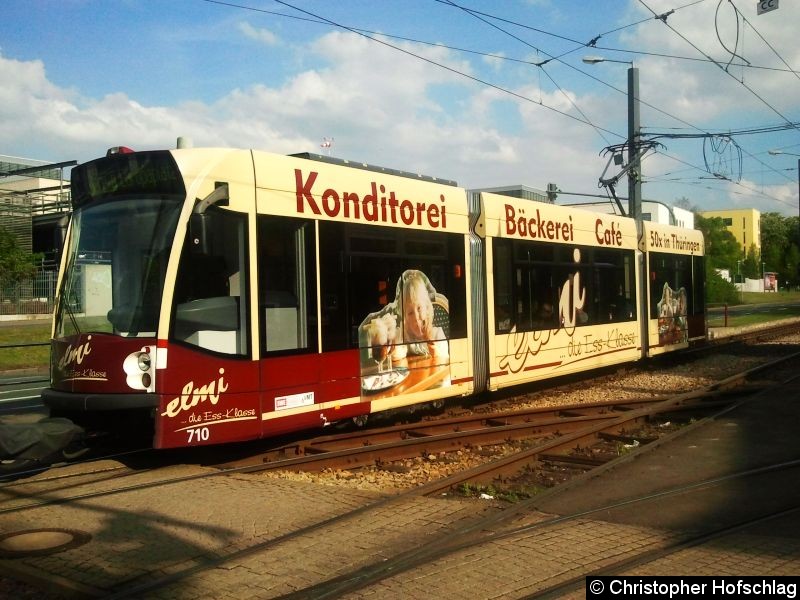 Bild: TW 710 am Klinikum als zweiter Wagen mit TW 652 auf der Linie 3.