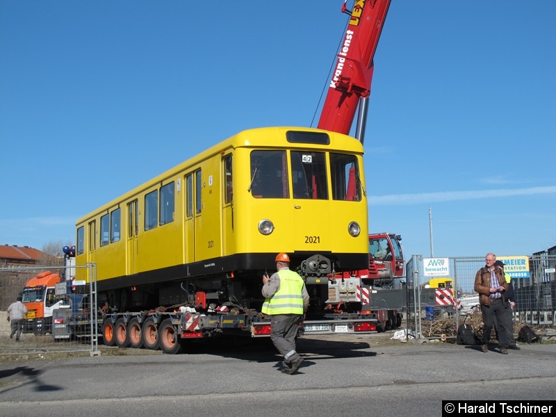 Bild: Wagen 2021 wird angeliefert.