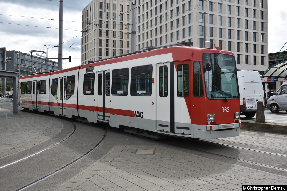 Tw 363 als Fahrschule am Hauptbahnhof.