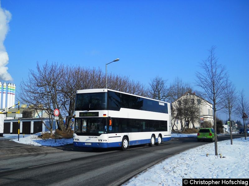 Bus 293 im Bereich Wagenhalle-Schöne Aussicht. Bild: Bus 293 im Bereich Wagenhalle-Schöne Aussicht.
