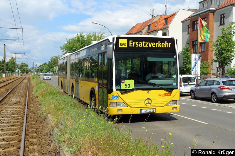 Bild: 4046 als Schienenersatzverkehr für die Straßenbahnlinie 50.
