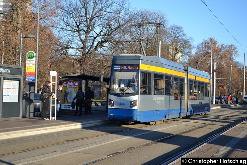 Bild: TW 1326 als Linie 14 am Wilhelm-Leuschner-Platz