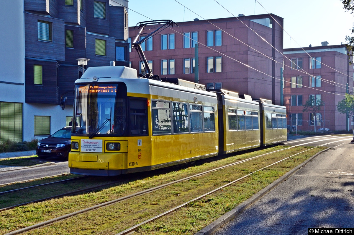 Bild: Zur besseren Verteilung der Teilnehmer wurde als zweiter Zug der GT6U 1530 eingesetzt.