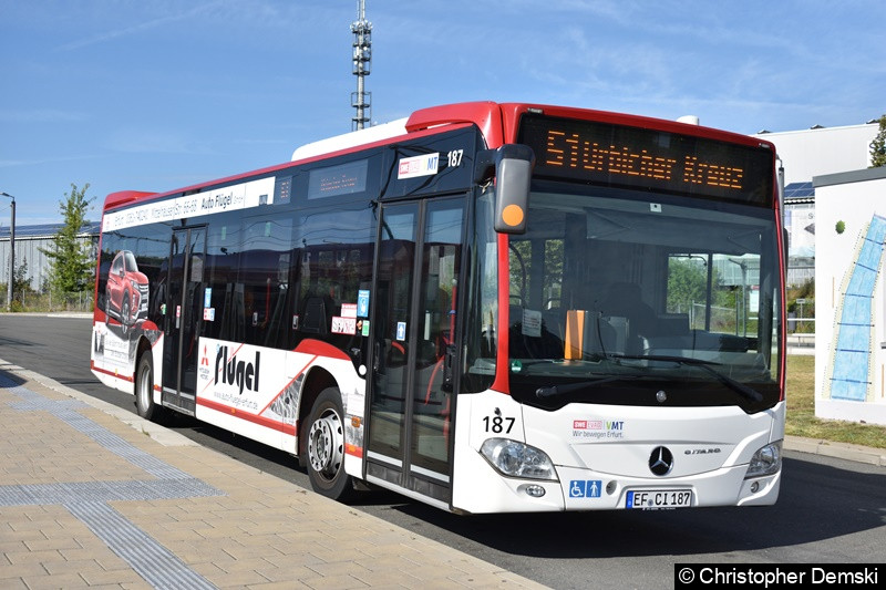Bild: Wagen 187 als Linie 51 am der Endstelle Urbicher Kreuz.