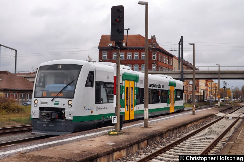 Bild: VT 54 der Vogtlandbahn an Erfurter Nordbahnhof.