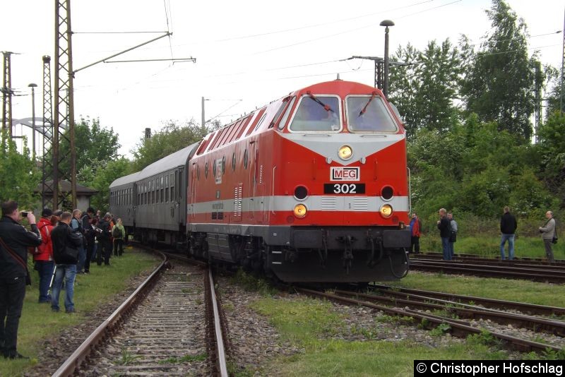 Bild: MEG 302 (ex 229 173-0) bei der Ankunft im Bw Weimar.