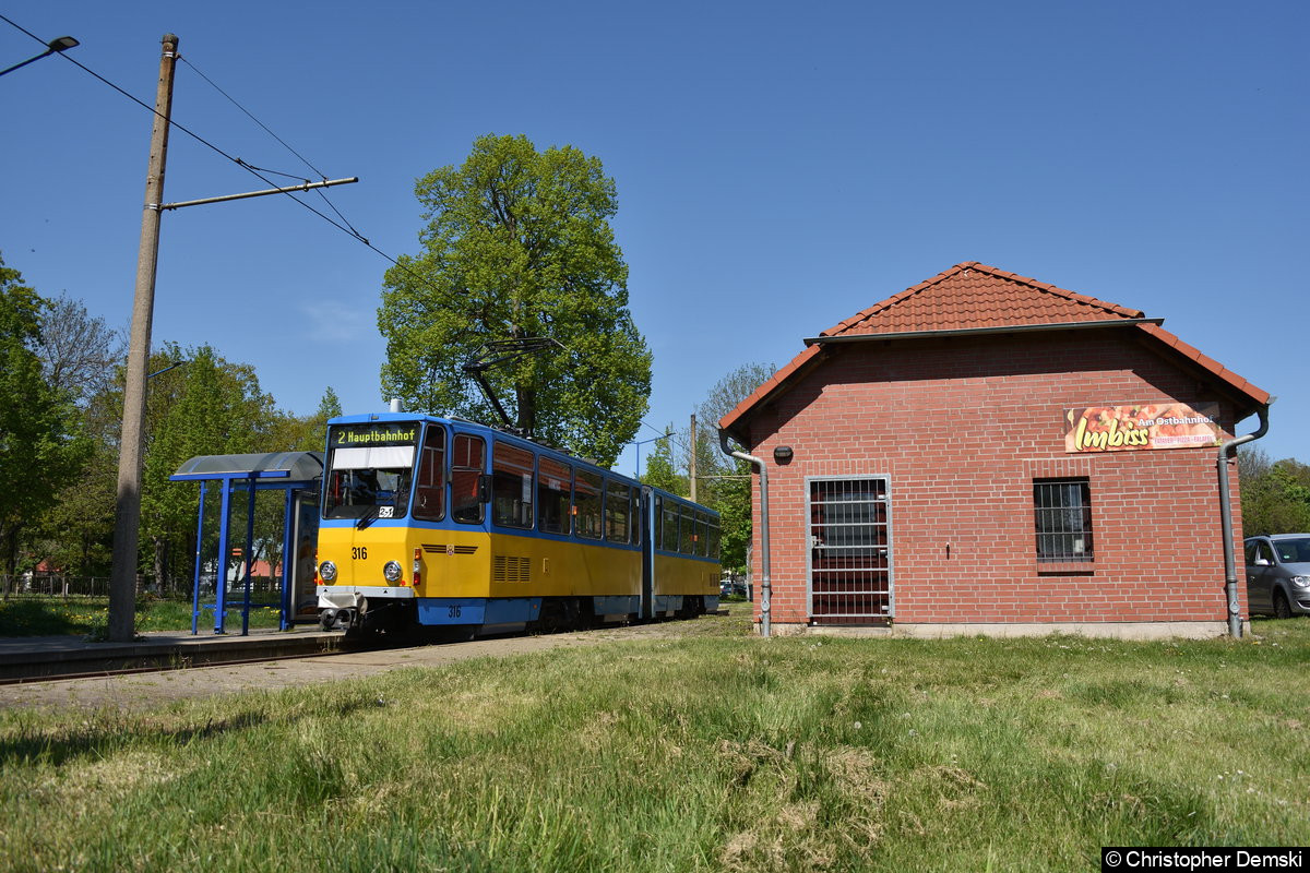 TW 316 in der Haltestelle Ostbahnhof in Richtung Hauptbahnhof.