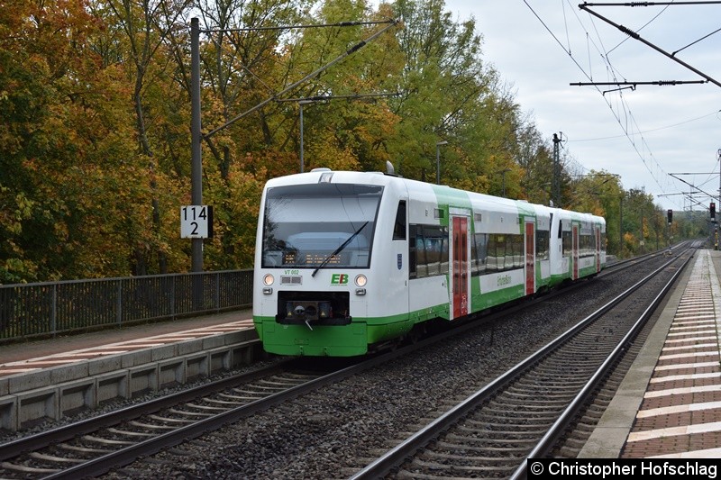 VT 002+VT 001 der Erfurt Bahn bei der Einfahrt in Bahnhof Erfurt-Bischleben