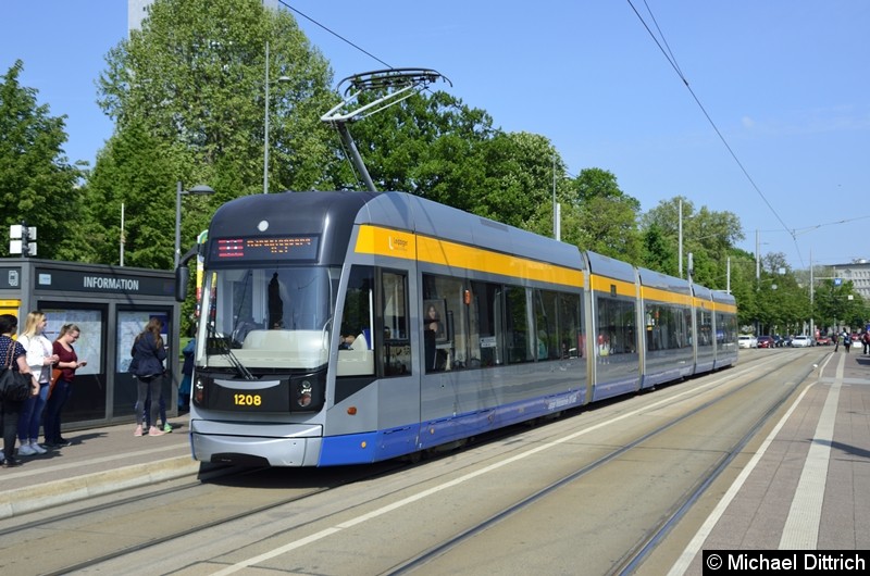Bild: 1208 als Linie 11 am Wilhelm-Leuschner-Platz.