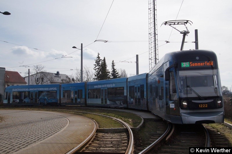 Bild: TW 1222 als Linie 3E in der Wendeschleife Knautkleeberg zur Rückfahrt nach Sommerfeld