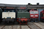 194 178-0