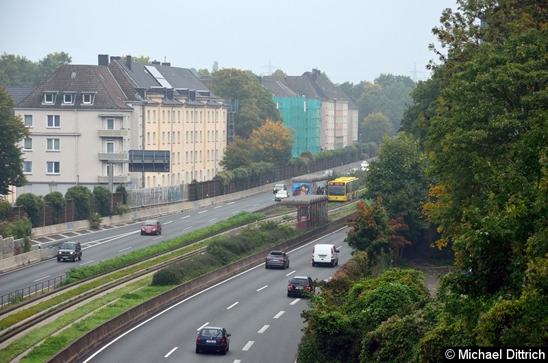 Bild: Der Bus 4657 als Linie 147 in der Haltestelle Oberschlesienstraße.