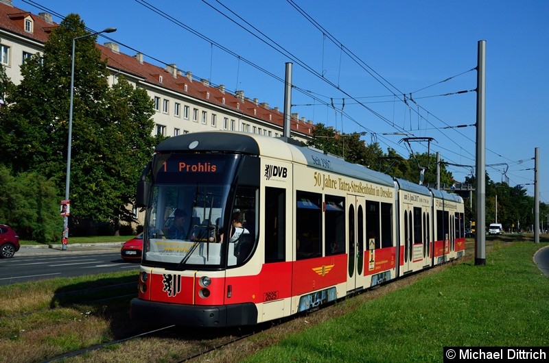 Bild: 2625 als Linie 1 in der Grunaer Straße zwischen den Haltestellen Deutsches Hygiene-Museum und Pirnaischer Platz.