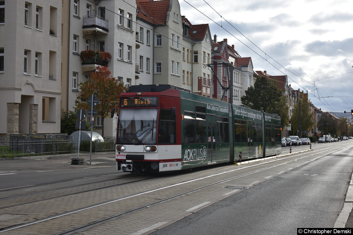 Bild: Tw 604 als Linie 6 auf der Nordhäuser Straße, kurz vor der Haltestelle Baumerstraße.
