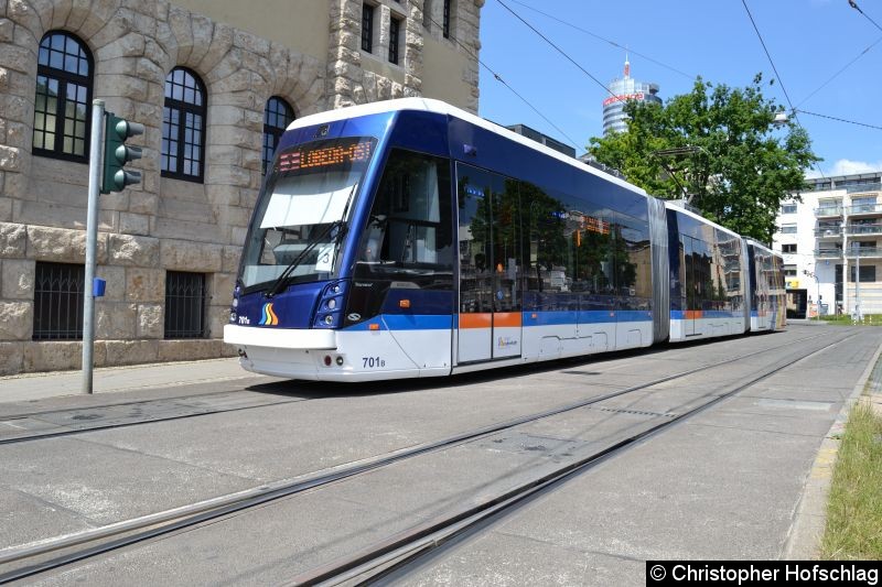 Bild: TW 701 am Volksbad/Paradiesbahnhof.