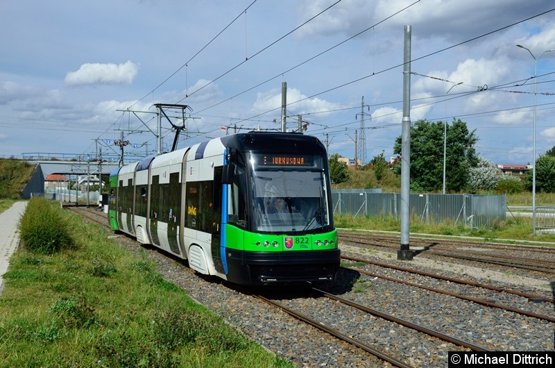 Bild: Wagen 822 als Linie 8 kurz vor der Haltestelle Turkosowa.