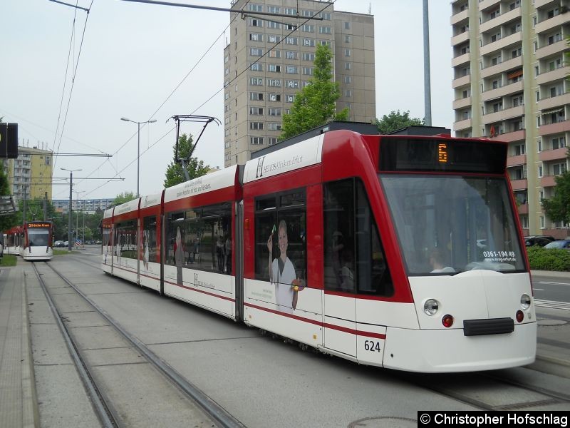 Bild: Beim Fahrgastwechsel in Rieth.