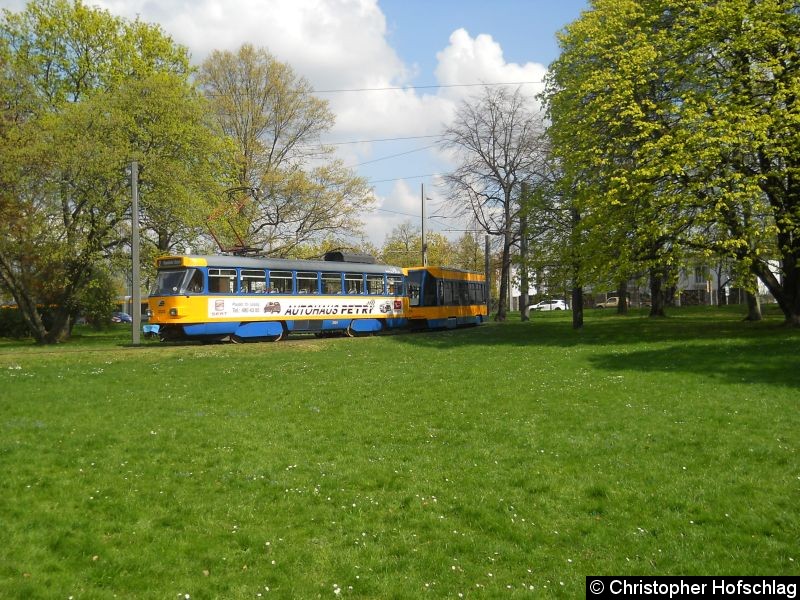 Bild: TW 2120+926 in der Naunhofer Straße.