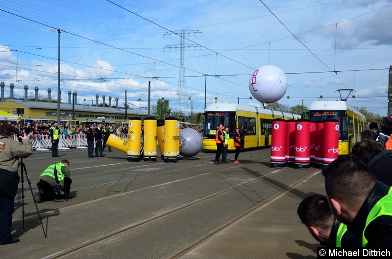Bild: Der Berlin Tram-Bowling Cup.
