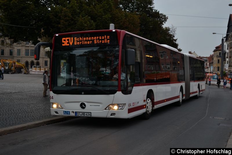 Bild: Wagen 434 an der Ersatzhalt Domplatz.