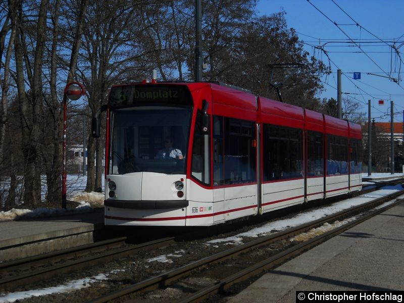 TW 636 als Linie 6 in Richtung Domplatz über Rieth an der Haltestelle Agentur für Arbeit. Bild: TW 636 als Linie 6 in Richtung Domplatz über Rieth an der Haltestelle Agentur für Arbeit.