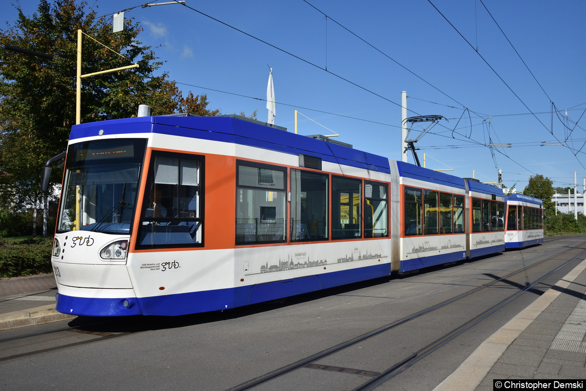 Tw 213+264 als Linie 1 an der Haltestelle Untermhaus.